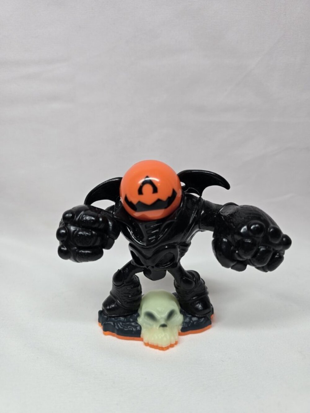 Skylanders Giants Pumpkin Eye Brawl Halloween Theme 2012 Activision Black